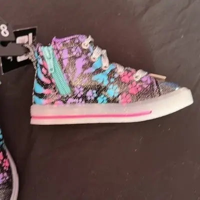 Athletic Works Girl's Light-Up Sneakers Size 8 Purple Pink Silver Shiny Shoes