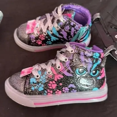 Athletic Works Girl's Light-Up Sneakers Size 8 Purple Pink Silver Shiny Shoes