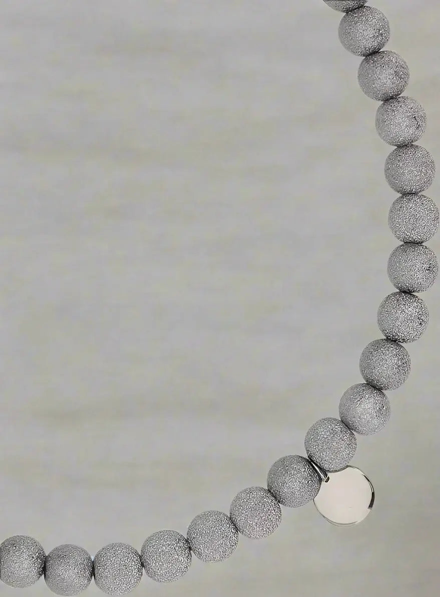 Brunello Cucinelli Shimmer Bead Necklace – Elegant Italian Luxury | STORE 7994