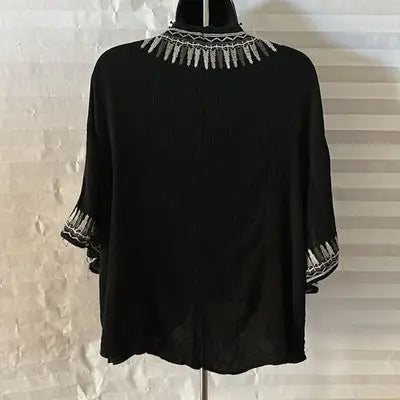 Celsta Women's Black Long Sleeve Shrug Size M Medium Lightweight Cardigan