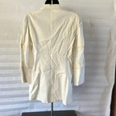Elie Tahari Size 4 White Button Down Jacket Women's Chic Outerwear