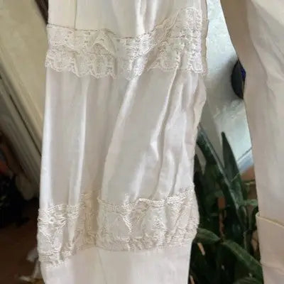 Elie Tahari Size 4 White Button Down Jacket Women's Chic Outerwear